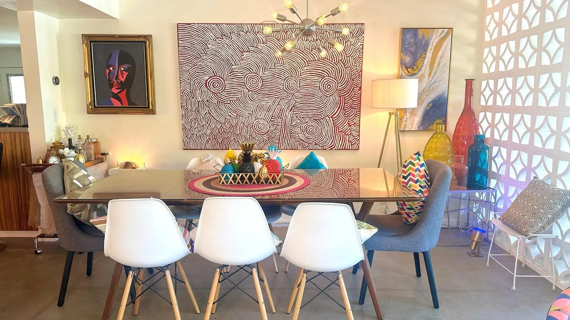 別荘 パーム・スプリングス The Twin Palms Art House - Vibrant, Design-Centric Oasis, 2 Mi To Downtownヴィラ 米国