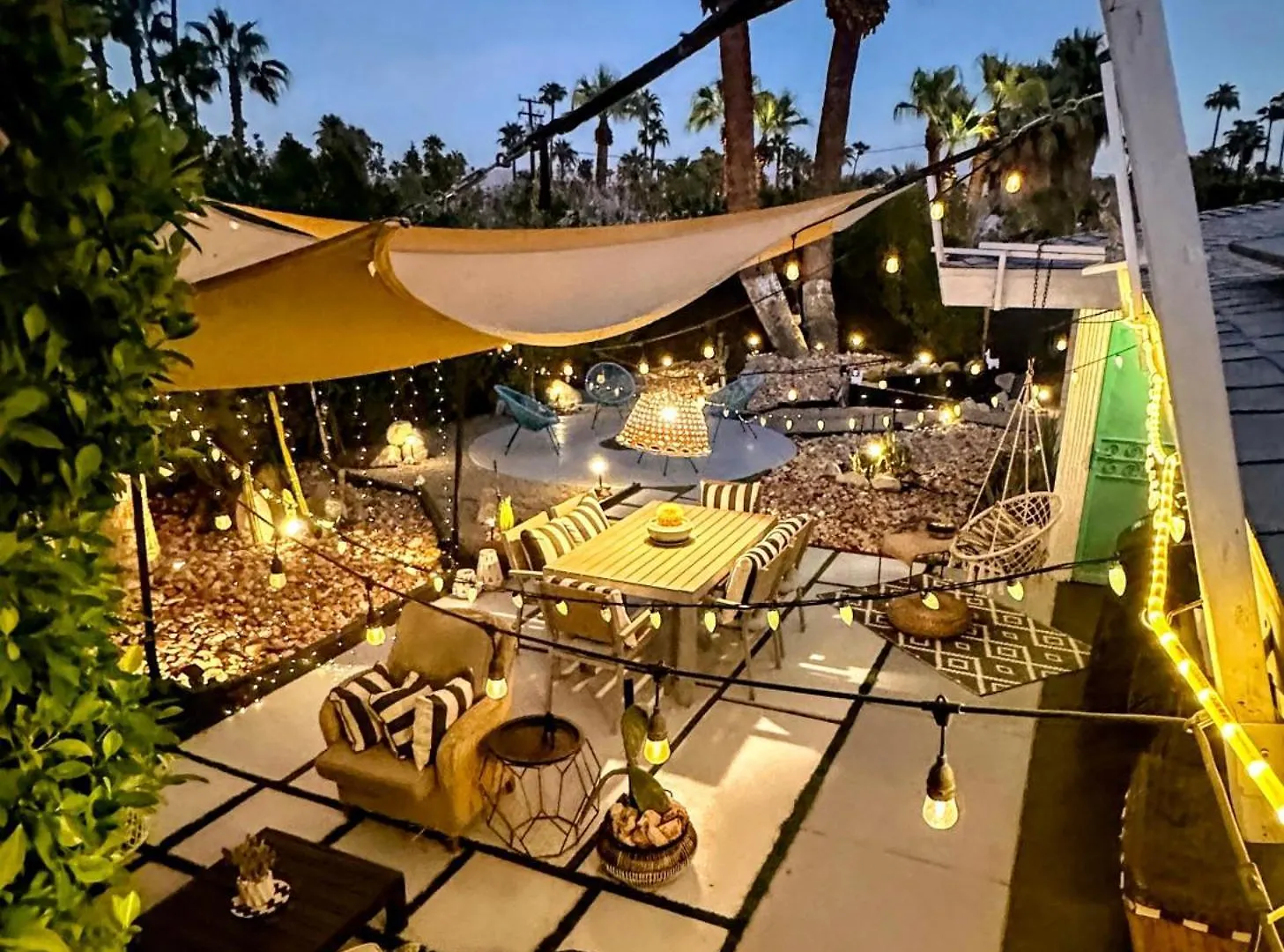 パーム・スプリングス The Twin Palms Art House - Vibrant, Design-Centric Oasis, 2 Mi To Downtownヴィラ 0*,  米国