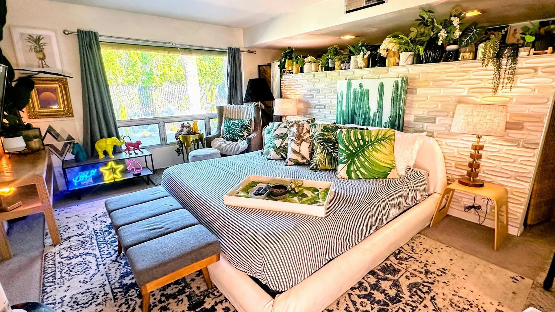 パーム・スプリングス The Twin Palms Art House - Vibrant, Design-Centric Oasis, 2 Mi To Downtownヴィラ