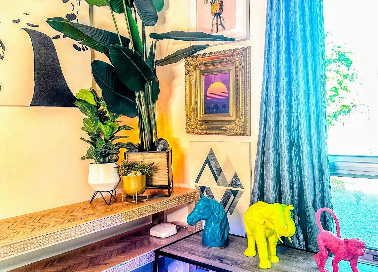 別荘 パーム・スプリングス The Twin Palms Art House - Vibrant, Design-Centric Oasis, 2 Mi To Downtownヴィラ 米国